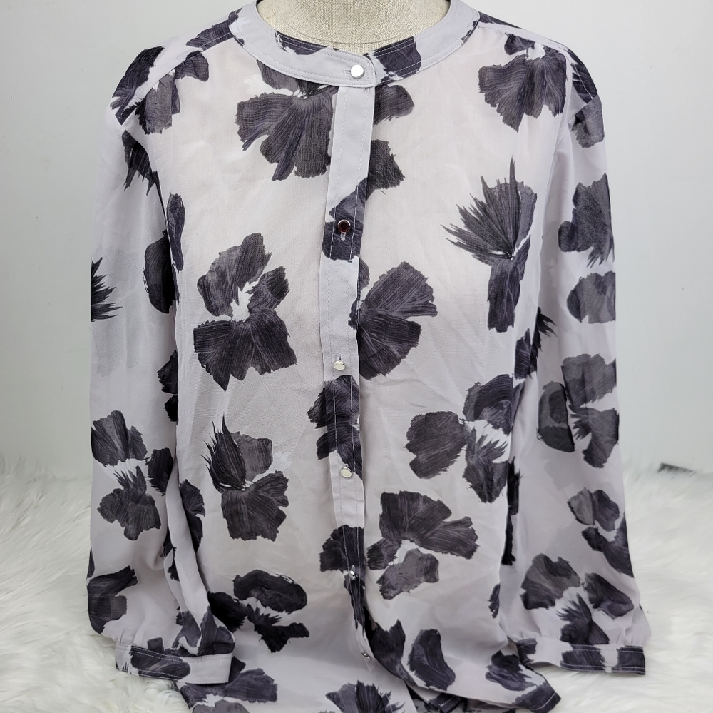 Liz Claiborne Button Down Shirt